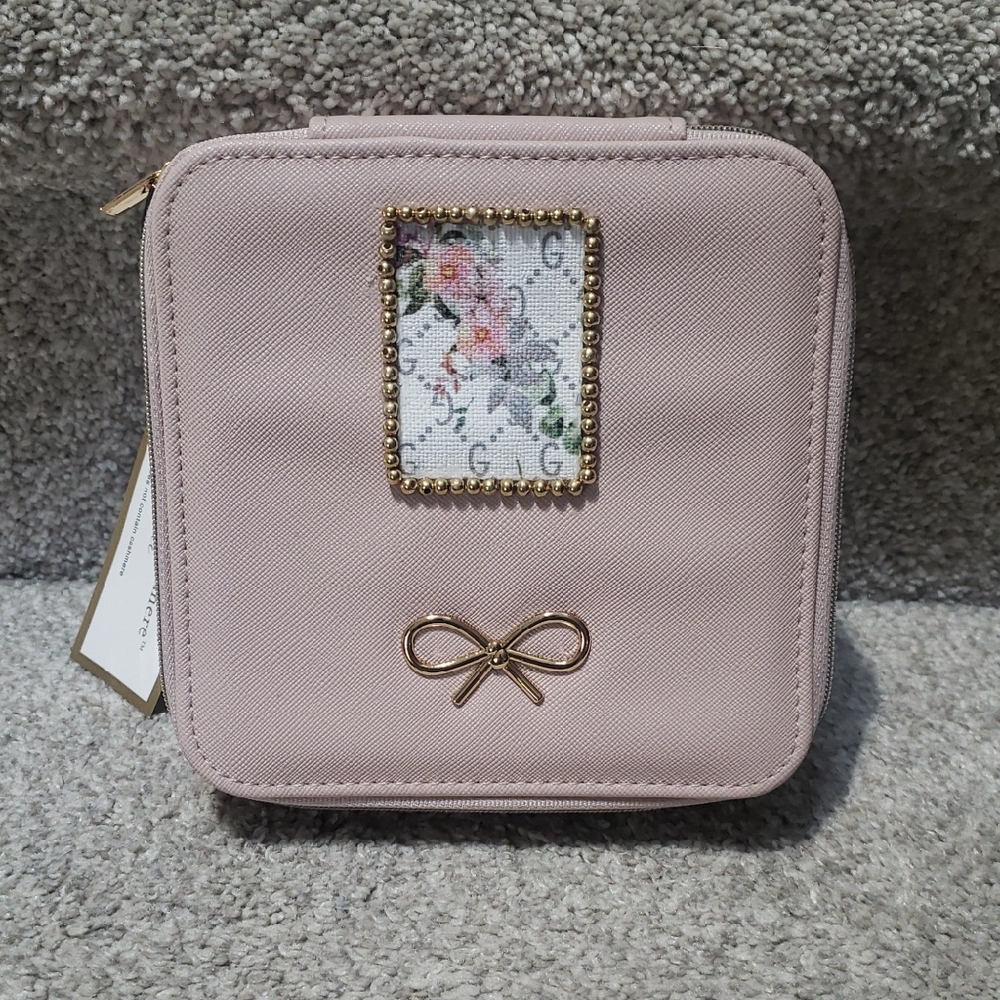 Elegant Pink Bow-Accent Women's Jewerly Case Zippered With Repurposed  Canvas